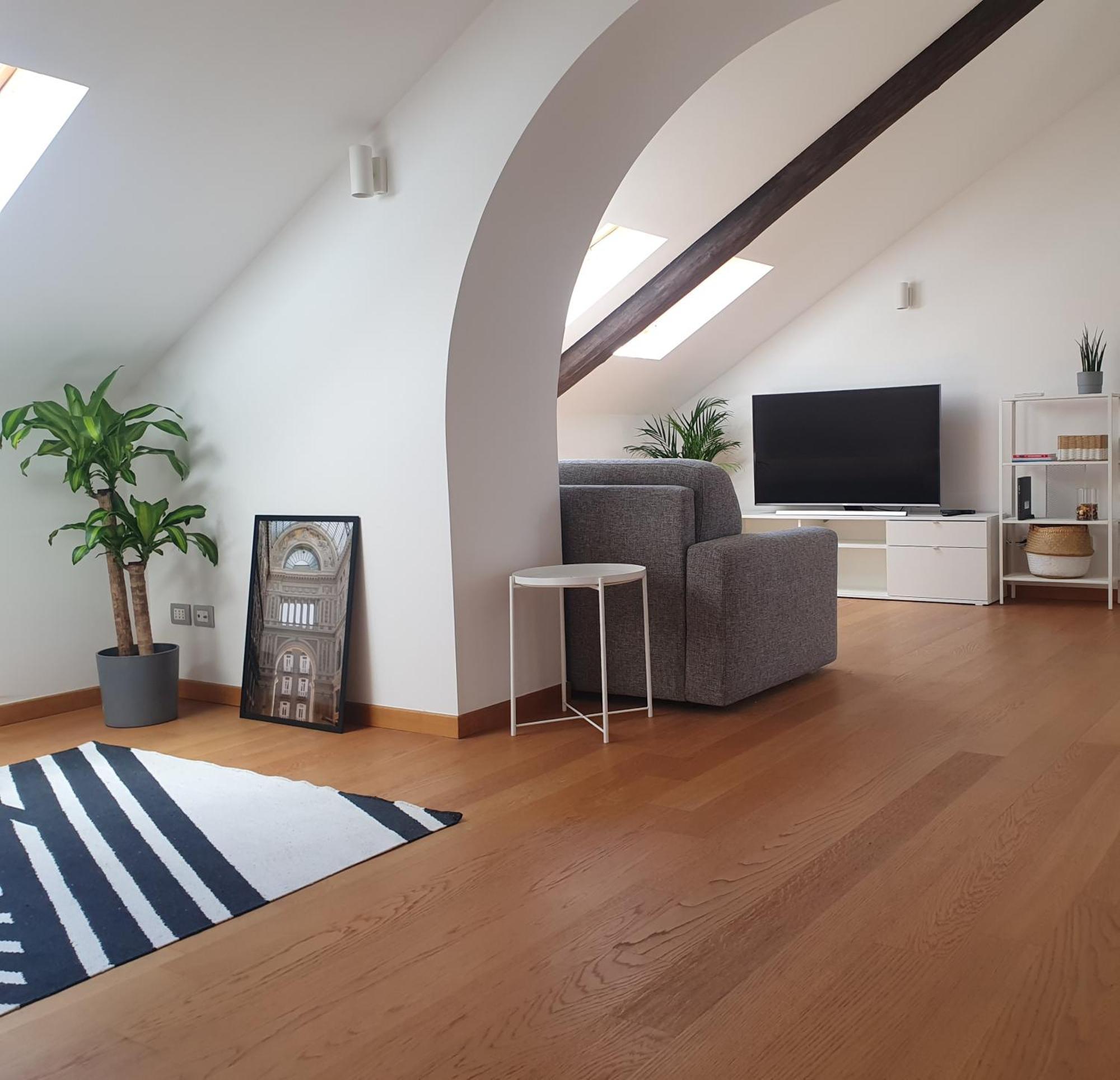 Unonoveuno Luxury Apartment Neapel Exterior foto