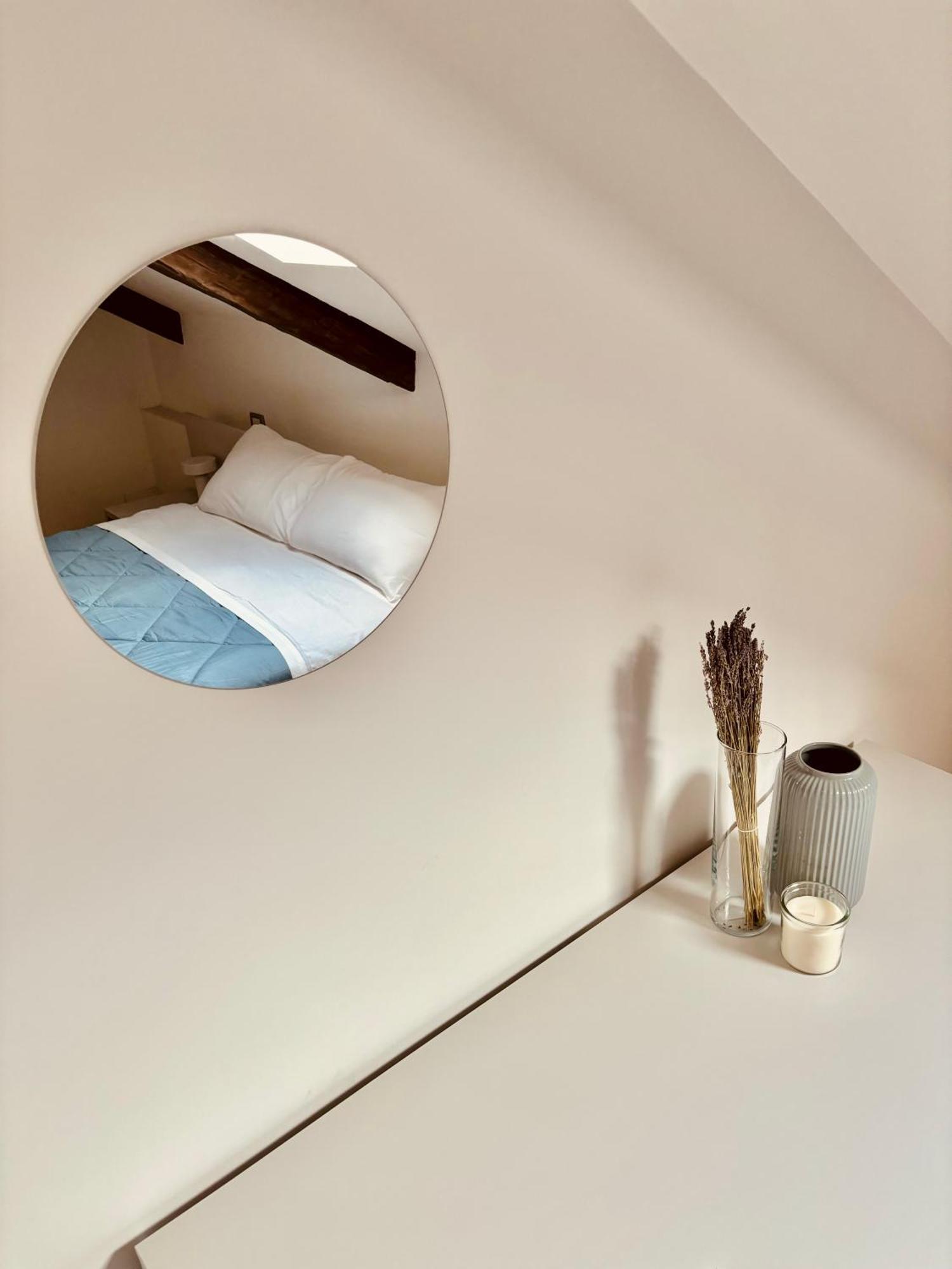 Unonoveuno Luxury Apartment Neapel Exterior foto