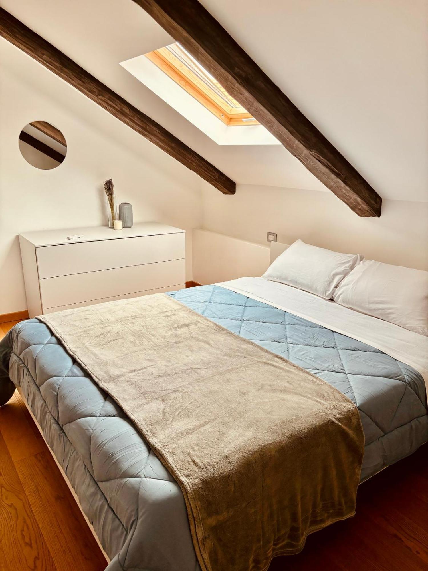 Unonoveuno Luxury Apartment Neapel Exterior foto